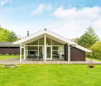 Prettige Cottage In Glesborg Met Een Sauna