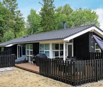 Luxe Vakantiehuis In Hals Met Sauna